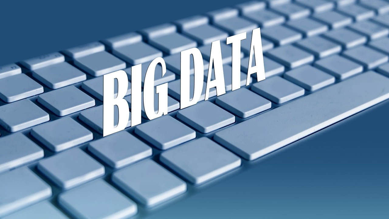 Harnessing Data Analytics for Smarter Business Decisions